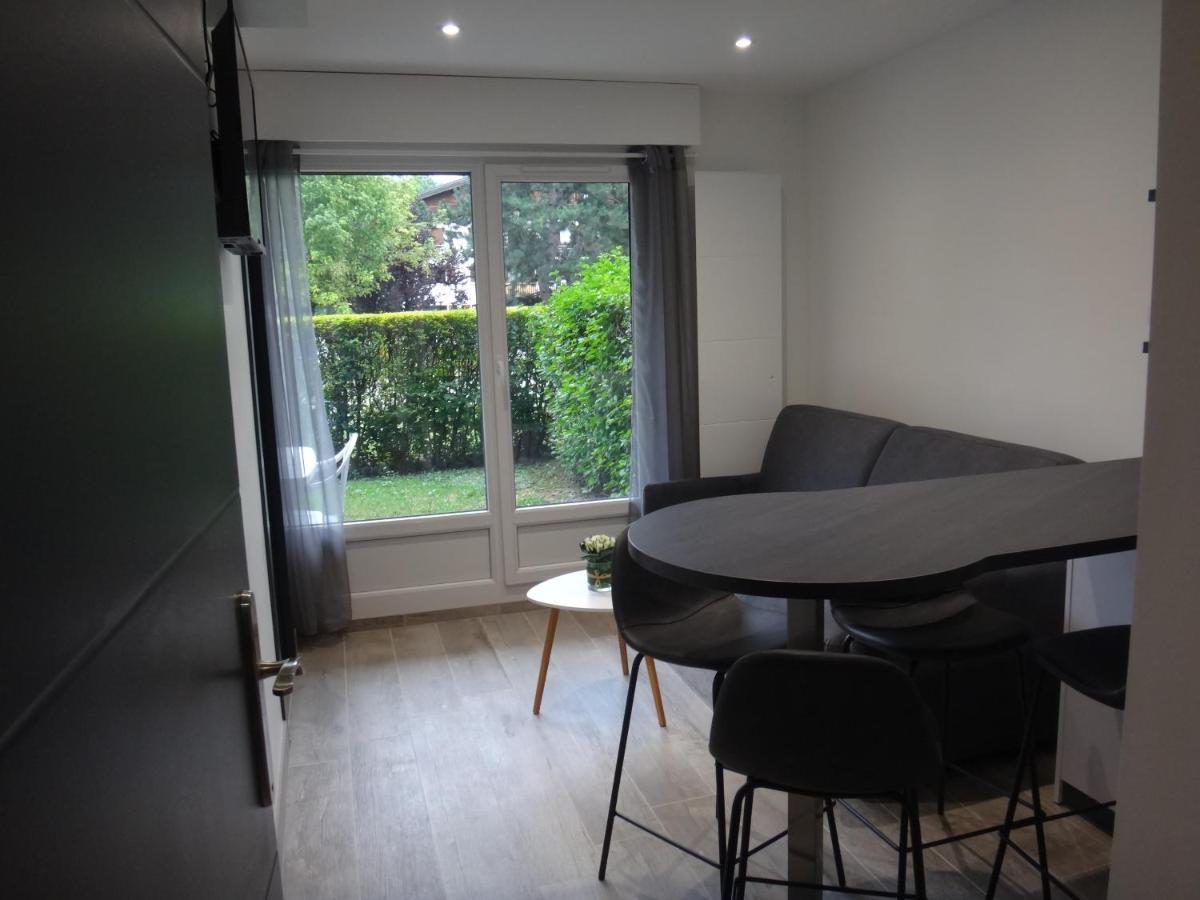 Mont Blanc Holidays Dans Residence Avec Gardien Sallanches Exterior photo